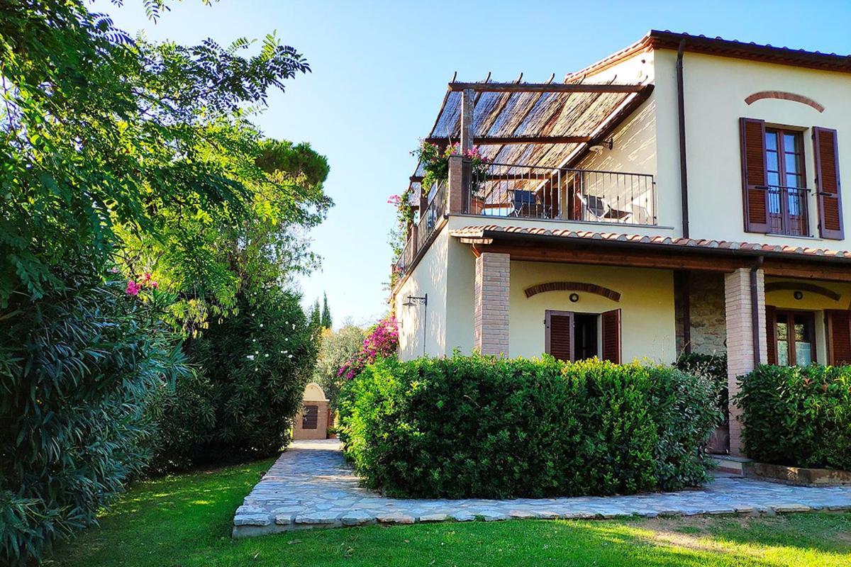 Il Bottaccio Casa Di Campagna เวนตูรีนา แตร์เม ภายนอก รูปภาพ
