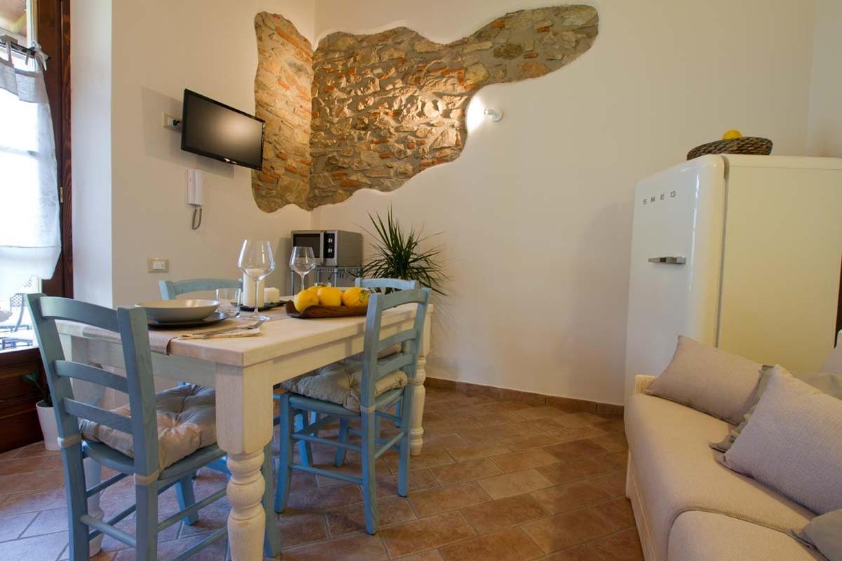 Il Bottaccio Casa Di Campagna เวนตูรีนา แตร์เม ภายนอก รูปภาพ