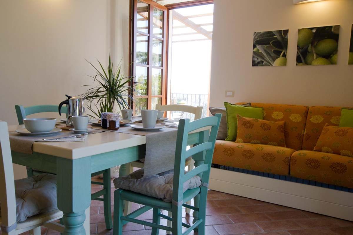 Il Bottaccio Casa Di Campagna เวนตูรีนา แตร์เม ภายนอก รูปภาพ