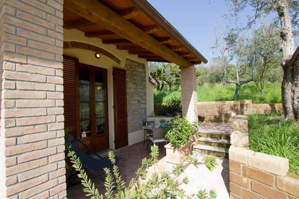 Il Bottaccio Casa Di Campagna เวนตูรีนา แตร์เม ภายนอก รูปภาพ