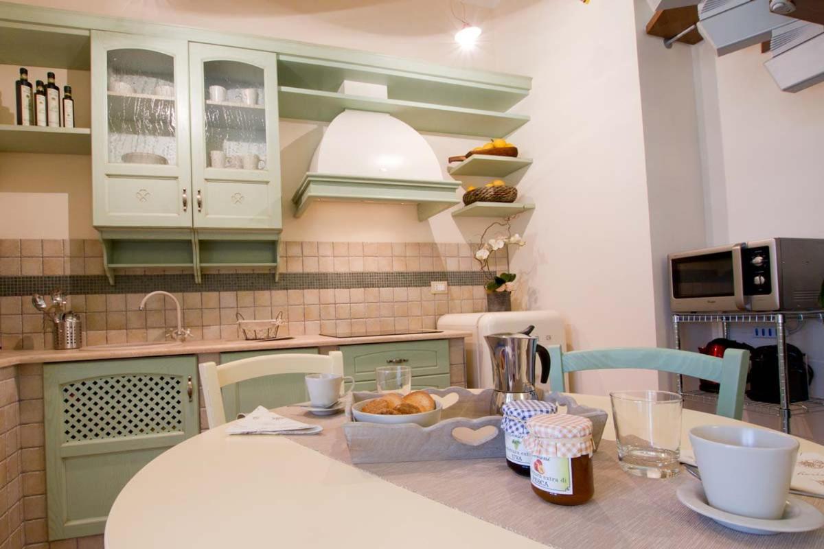 Il Bottaccio Casa Di Campagna เวนตูรีนา แตร์เม ภายนอก รูปภาพ