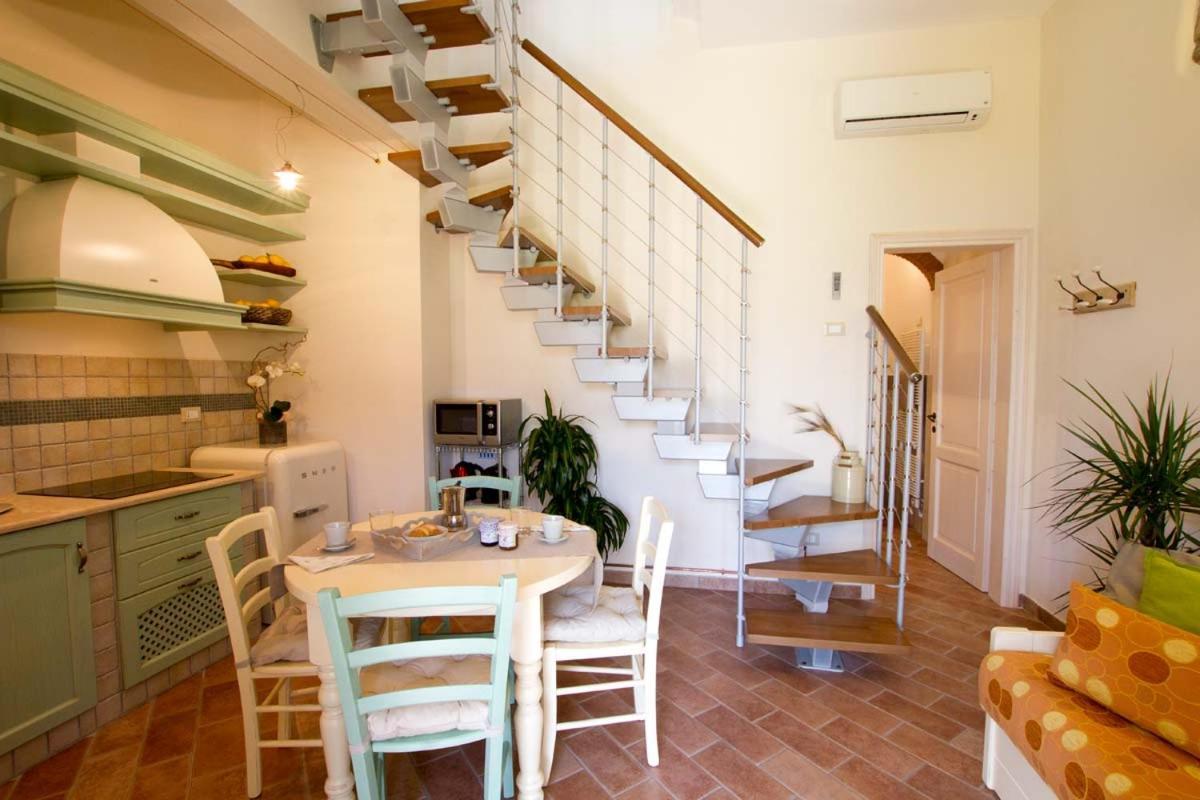 Il Bottaccio Casa Di Campagna เวนตูรีนา แตร์เม ภายนอก รูปภาพ