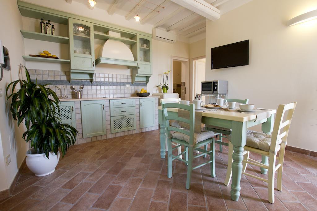 Il Bottaccio Casa Di Campagna เวนตูรีนา แตร์เม ห้อง รูปภาพ